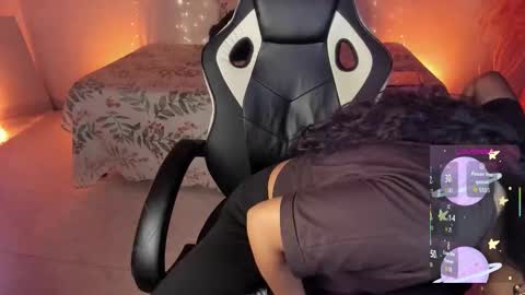 Snapshot of riana_kean chatting on 01-11-26, 02:27 RianaK online show from 01-11-26, 02:27