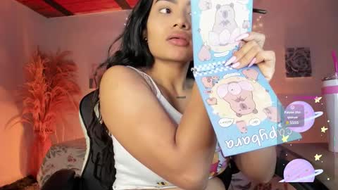 Snapshot of riana_kean chatting on 01-19-26, 05:00 RianaK online show from 01-19-26, 05:00