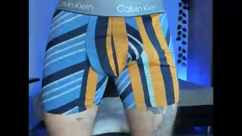 Snapshot of riancum chatting on 03-04-25, 11:29 juan online show from 03-04-25, 11:29