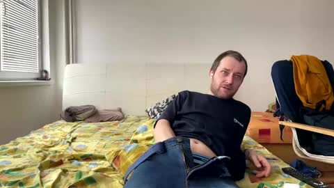 Snapshot of ricciardio chatting on 03-11-25, 10:29 ricciardio online show from 03-11-25, 10:29