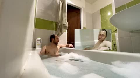 Snapshot of ricciardio chatting on 10-16-25, 10:22 ricciardio online show from 10-16-25, 10:22