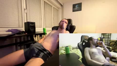 Snapshot of ricciardio chatting on 10-19-25, 12:00 ricciardio online show from 10-19-25, 12:00