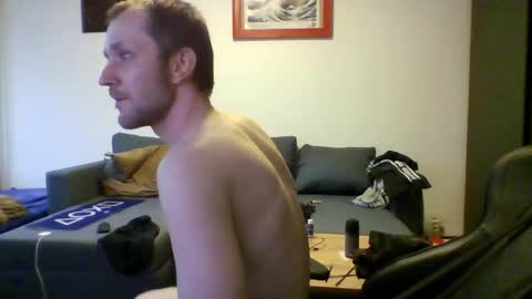 Snapshot of ricciardio chatting on 06-03-26, 04:23 ricciardio online show from 06-03-26, 04:23