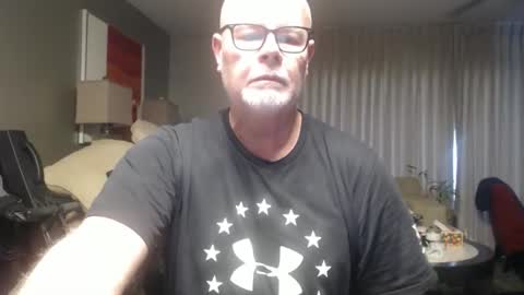 Snapshot of rich32937 chatting on 03-22-26, 06:55 rich32937 online show from 03-22-26, 06:55