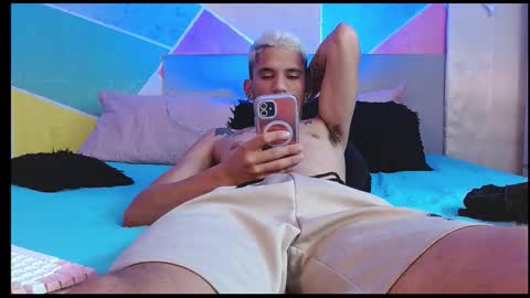 Snapshot of rich_de_la_rosa chatting on 03-04-26, 09:54 rich and kitty online show from 03-04-26, 09:54