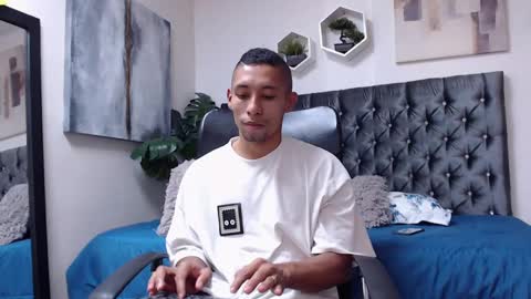 richar_voller online show from 01-25-25, 05:40