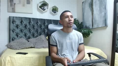 richar_voller online show from 02-08-25, 11:12