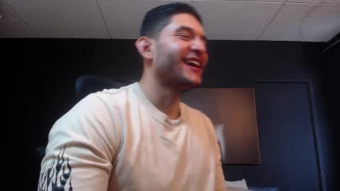 Ricardo online show from 12-04-25, 01:31