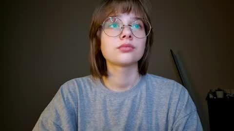 Luna online show from 04-27-26, 07:01