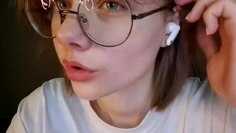 Luna online show from 04-28-26, 07:30