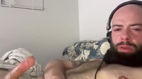 Snapshot of richardthomas19 chatting on 02-26-26, 09:30 richardthomas19 online show from 02-26-26, 09:30