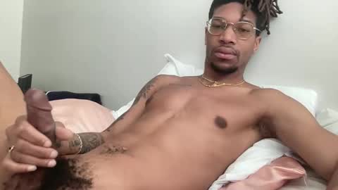 Snapshot of richchris66 chatting on 03-16-26, 05:17 richchris66 online show from 03-16-26, 05:17