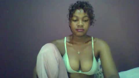 ricie001 online show from 04-28-26, 12:43