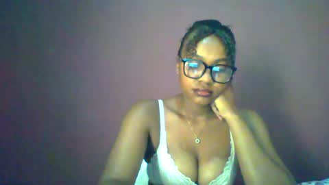 ricie001 online show from 06-12-26, 12:26