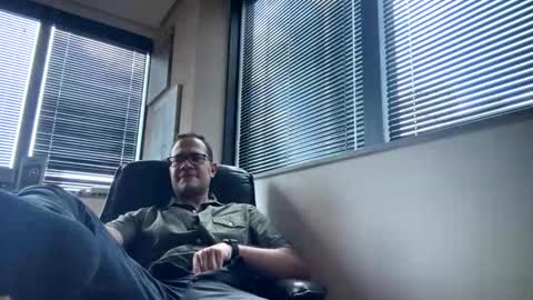 Snapshot of rick503835 chatting on 09-18-25, 05:04 Rick Arian online show from 09-18-25, 05:04