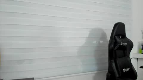 Snapshot of rick_diesel chatting on 01-20-25, 07:04 Rick Diesel online show from 01-20-25, 07:04