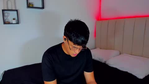 Snapshot of rick_shellby chatting on 04-06-26, 09:43 Rick online show from 04-06-26, 09:43