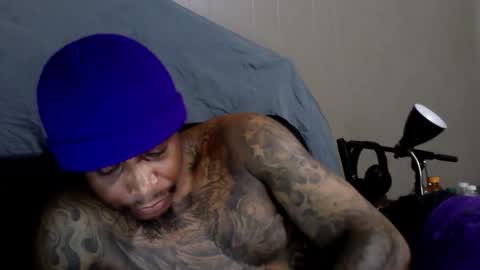 Snapshot of rickavelli chatting on 10-23-25, 01:10 Rick online show from 10-23-25, 01:10