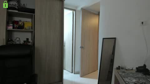 RickyDicot 13 online show from 09-10-25, 02:44