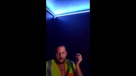 Snapshot of rickyinthepenthouse chatting on 04-05-26, 01:19 rickyinthepenthouse online show from 04-05-26, 01:19