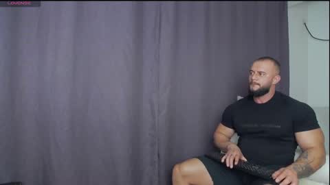 Snapshot of rickymiami1 chatting on 09-20-25, 06:31 rickymiami1 online show from 09-20-25, 06:31