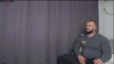 Snapshot of rickymiami1 chatting on 09-30-25, 05:18 rickymiami1 online show from 09-30-25, 05:18