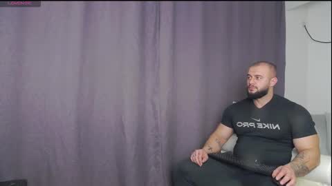 Snapshot of rickymiami1 chatting on 11-24-25, 06:29 rickymiami1 online show from 11-24-25, 06:29