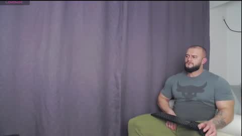 Snapshot of rickymiami1 chatting on 12-01-25, 06:35 rickymiami1 online show from 12-01-25, 06:35