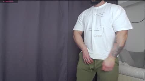 Snapshot of rickymiami1 chatting on 02-09-26, 06:23 rickymiami1 online show from 02-09-26, 06:23