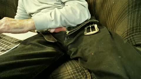 Snapshot of rico_y_suave_4u chatting on 12-29-24, 12:30 Easy if yun are good see my pics online show from 12-29-24, 12:30