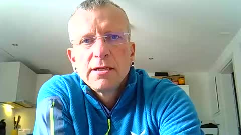 Snapshot of ricogumpi chatting on 05-04-26, 12:45 ricogumpi online show from 05-04-26, 12:45