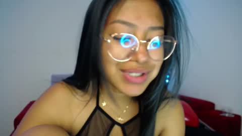 Snapshot of ricura_mily chatting on 02-01-25, 04:35 milena online show from 02-01-25, 04:35