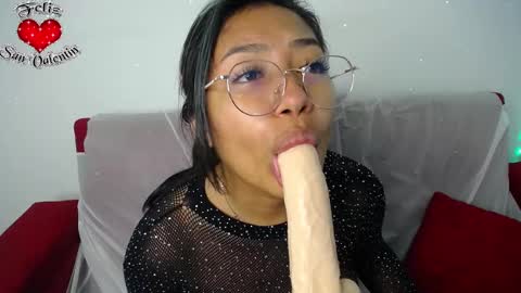 Snapshot of ricura_mily chatting on 02-21-25, 05:13 milena online show from 02-21-25, 05:13