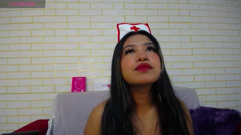 Snapshot of ricura_mily chatting on 10-19-25, 04:24 milena online show from 10-19-25, 04:24