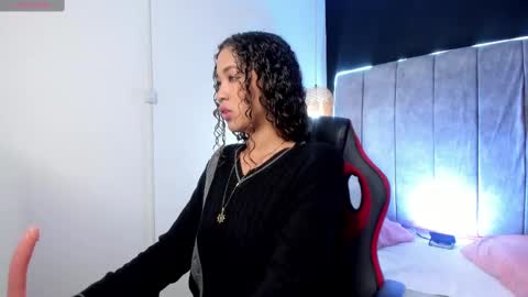 Rihanna  online show from 03-04-25, 03:33