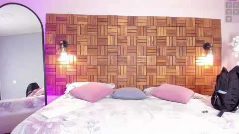 Sara online show from 02-25-25, 10:04