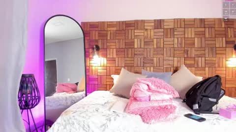 Sara online show from 03-10-25, 10:04