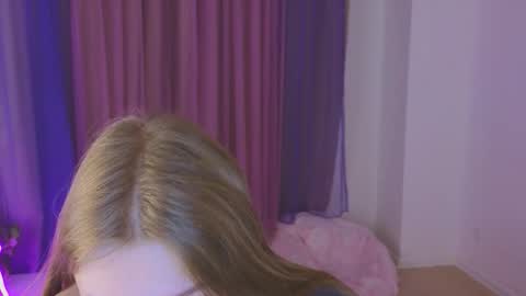 Rina online show from 10-15-25, 09:04