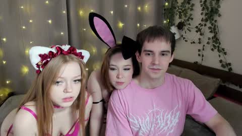Snapshot of riki_tiki_tavi_time chatting on 01-10-25, 07:54 Victor Maria online show from 01-10-25, 07:54