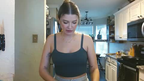 Snapshot of rileydepp chatting on 02-25-25, 10:39 riley depp online show from 02-25-25, 10:39