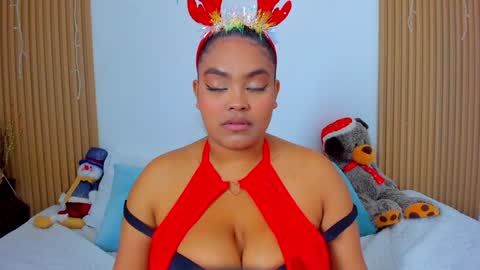 Snapshot of rileydolly chatting on 12-13-24, 07:25 RileyDolly online show from 12-13-24, 07:25