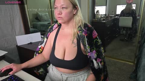 Riley  Logan online show from 04-05-26, 07:11