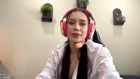 Emily online show from 09-19-25, 05:31
