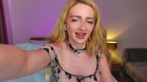 SweetRina online show from 12-18-24, 05:37