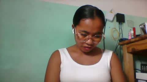 rinah856024 online show from 05-11-26, 04:15