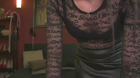 rinathequeen online show from 02-03-25, 12:57