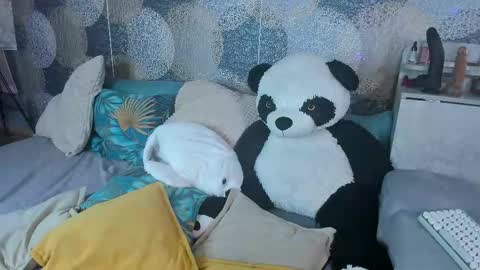 Snapshot of rindragon chatting on 10-11-25, 06:39 Rina online show from 10-11-25, 06:39