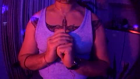 Snapshot of riod_rainforest_1983 chatting on 11-03-25, 07:48 Rotrigo online show from 11-03-25, 07:48