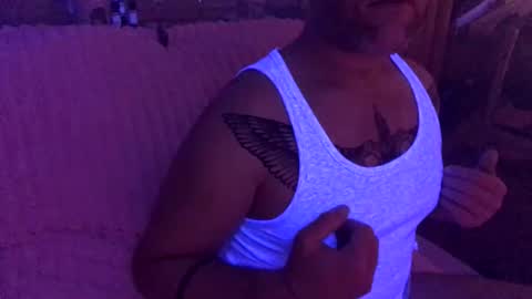 Snapshot of riod_rainforest_1983 chatting on 03-31-26, 02:13 Rotrigo online show from 03-31-26, 02:13