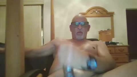 Snapshot of rionel chatting on 02-13-26, 01:45 RioNel online show from 02-13-26, 01:45